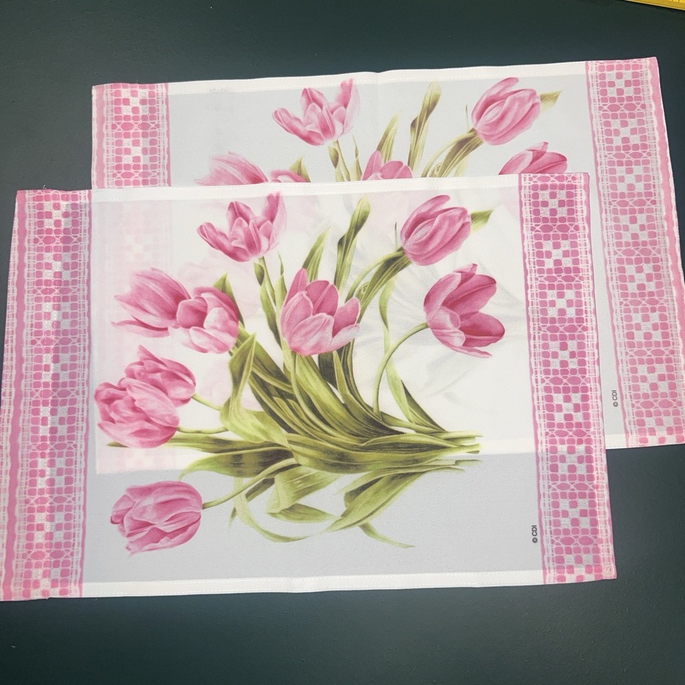 Fabric Placemats Pair(2) Tulip Flowers Colorful Spring Summer Vintage Rectangle
